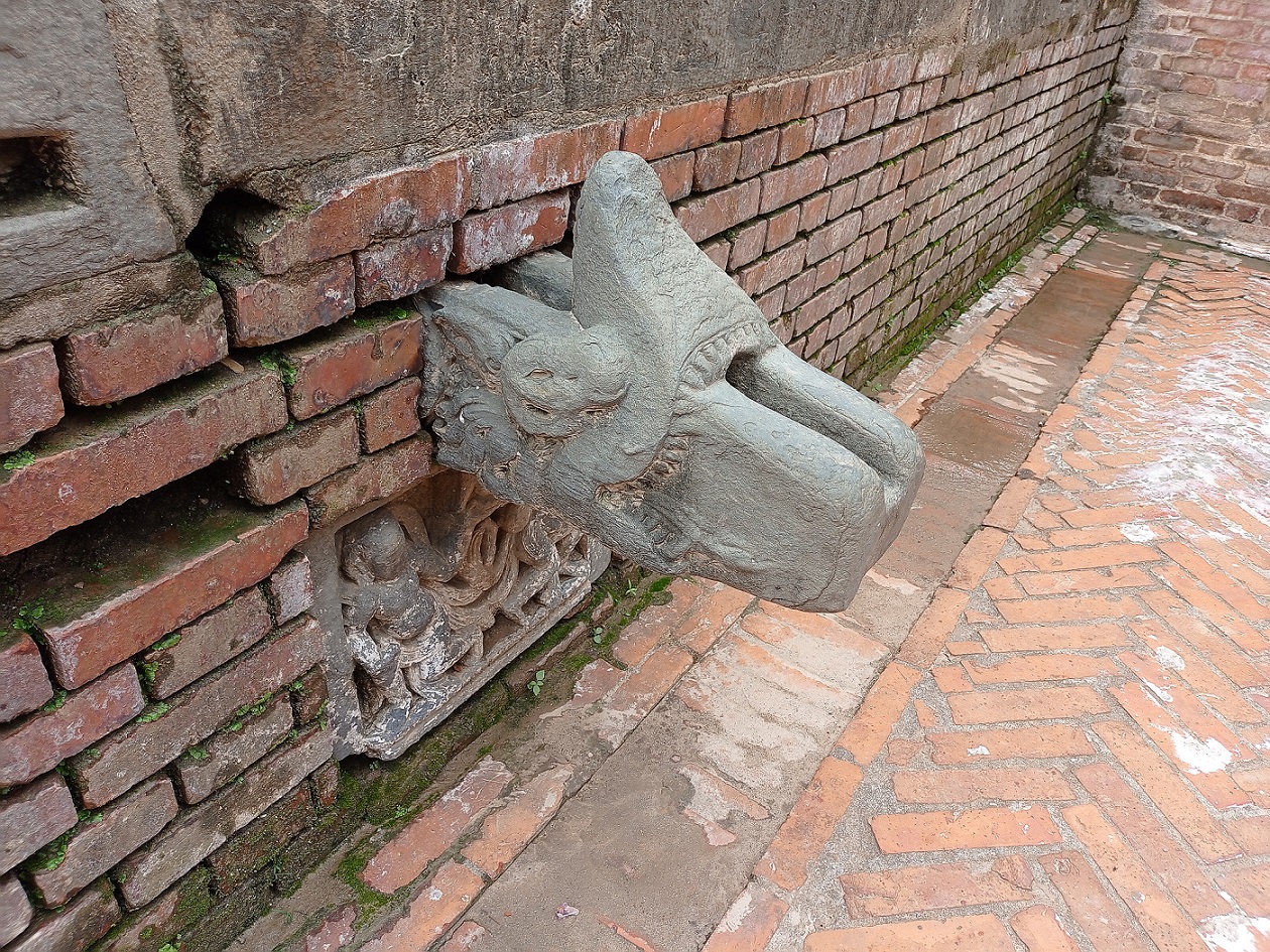 Hiti manga: out of its place within the Bhaktapur Durbar Square