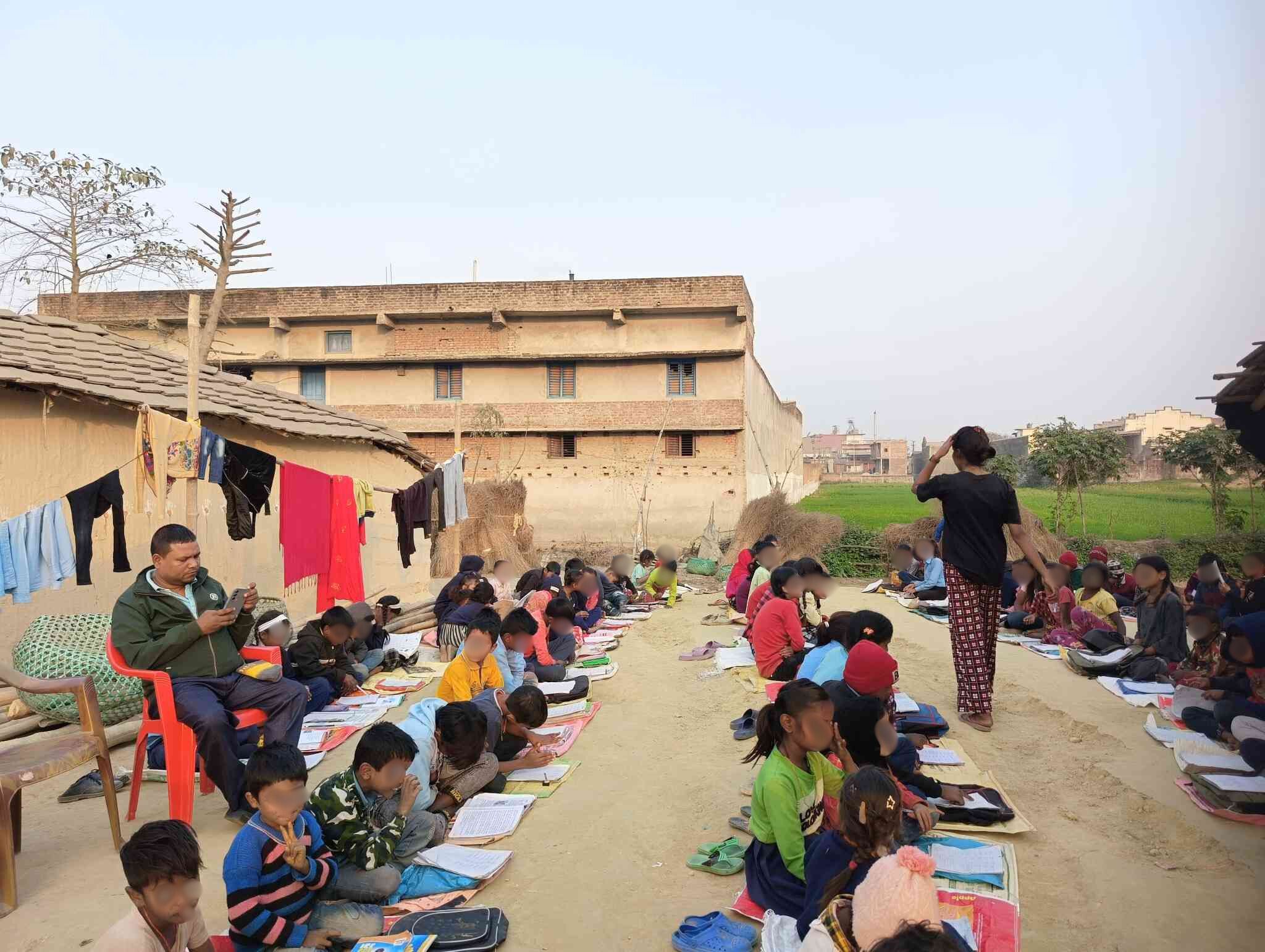 Children attend free community tuition class at Dalit settlement in Kehuniya, Bindawasini of Birgunj metropolis-19; February 14, 2025 | Photo: Vivek Baranwal